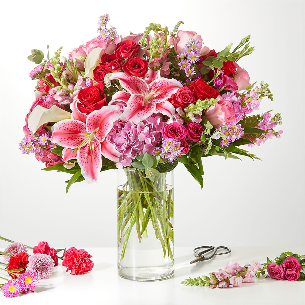 Swooning Over You - A Luxury Florist Original – Brownsville Premiere Florist, Brooklyn NY