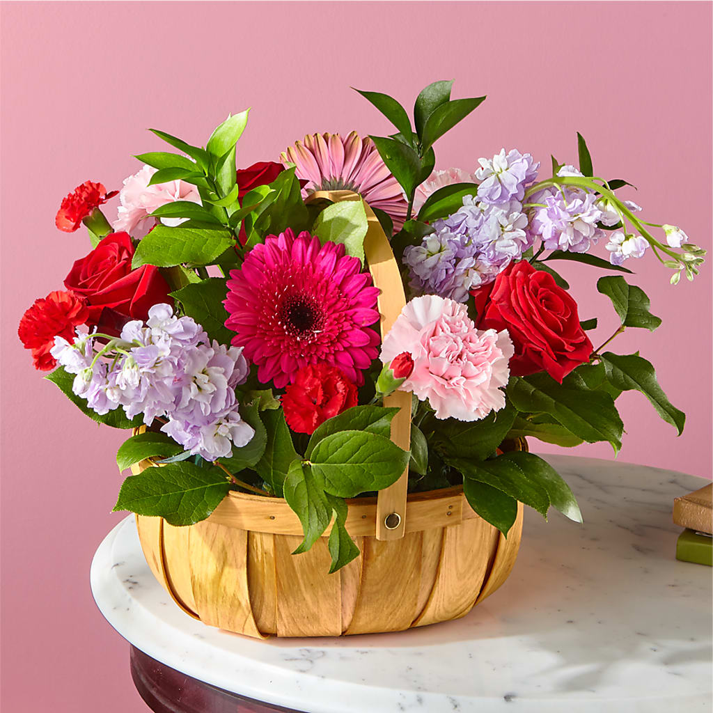 Pink Picnic Basket – Brownsville Premiere Florist, Brooklyn NY